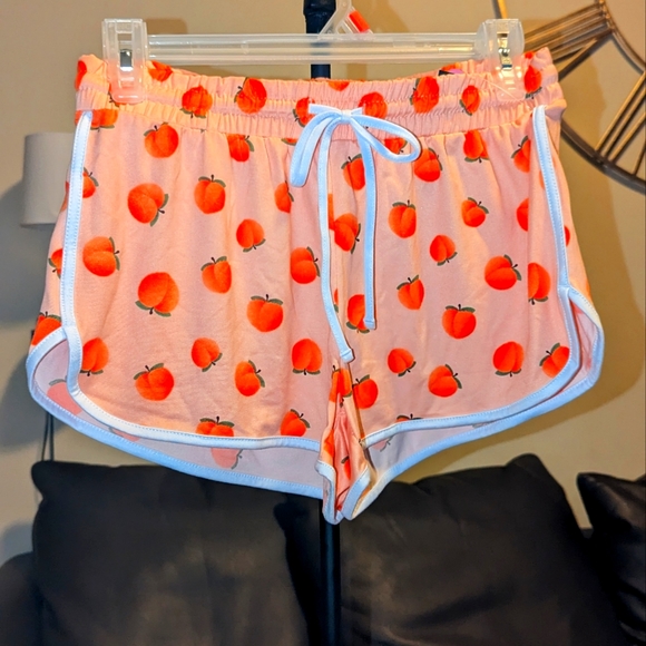 Women's Shorts - Picture 2 of 2